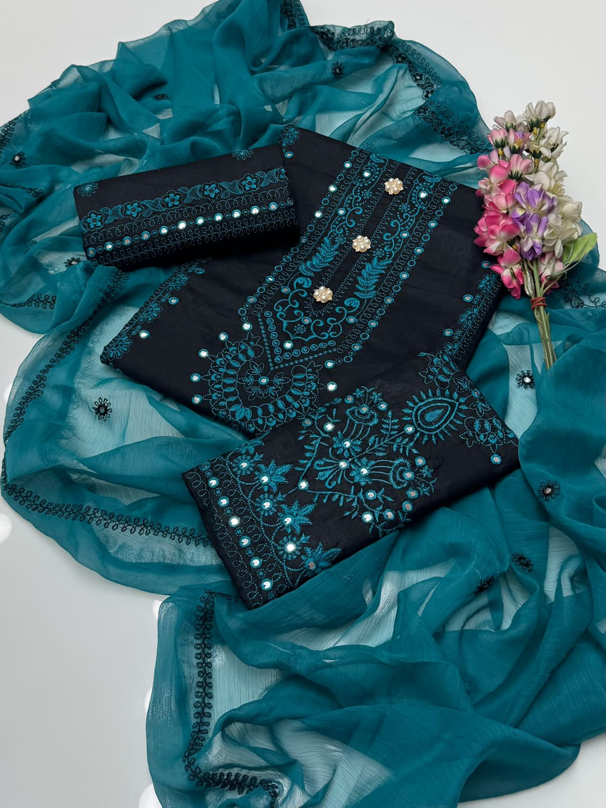 Bareeze Inspired – Luxury Embroidered Lawn Suit