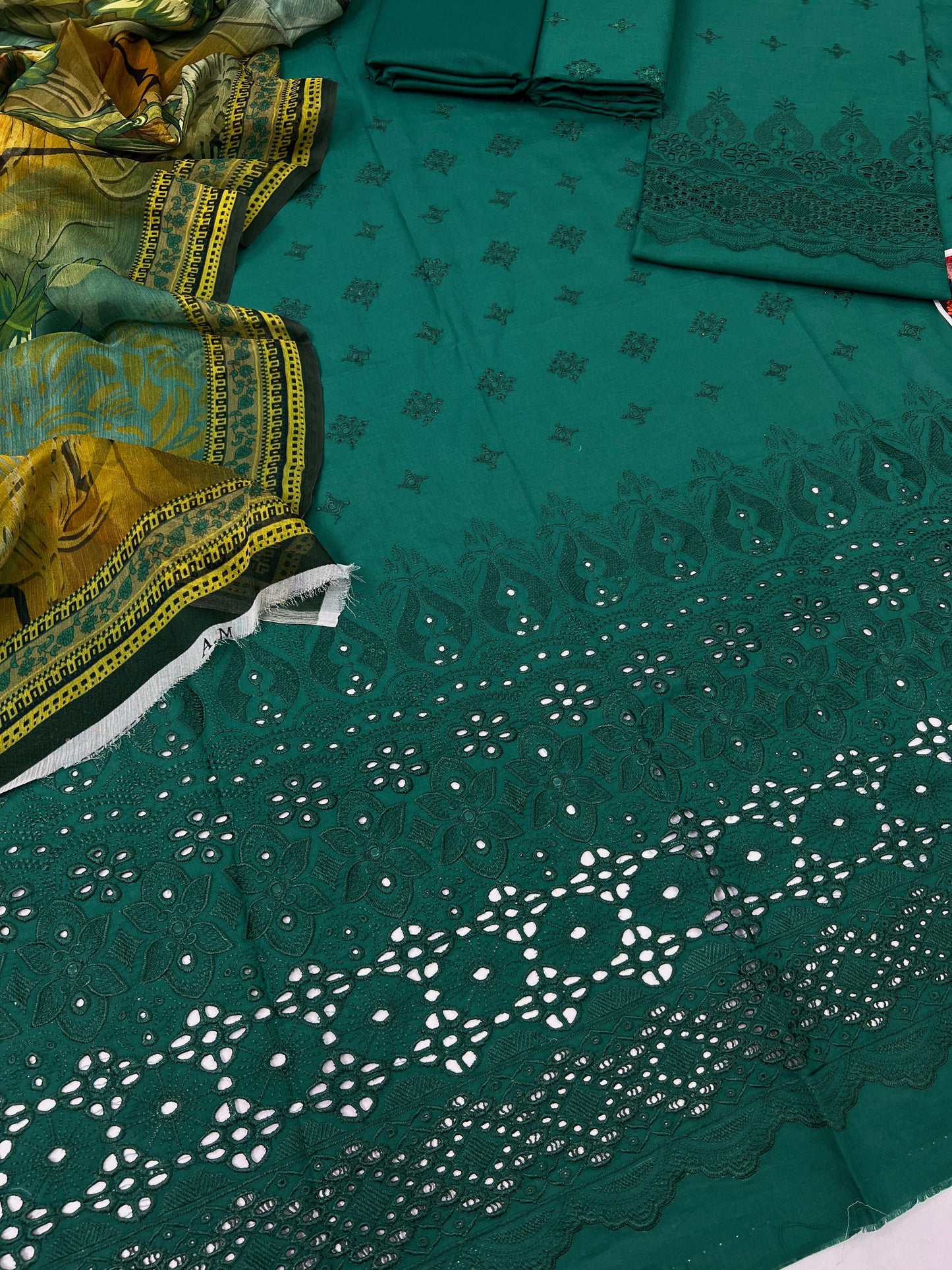 Maria B Inspired – Embroidered 3-Piece Suit